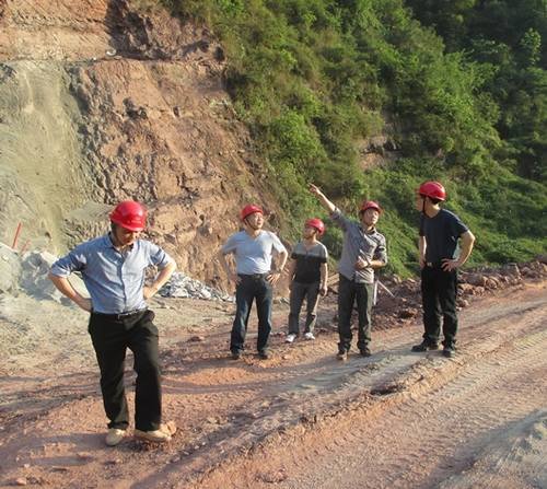 董蜀良、汪輝德到蟠龍湖水庫項目部檢查指導(dǎo)工作