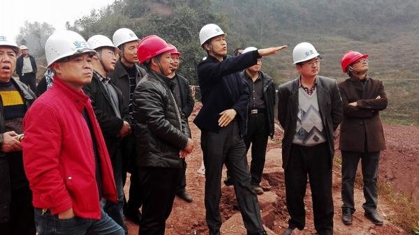 張強言副廳長一行視察蟠龍湖水庫建設進展情況