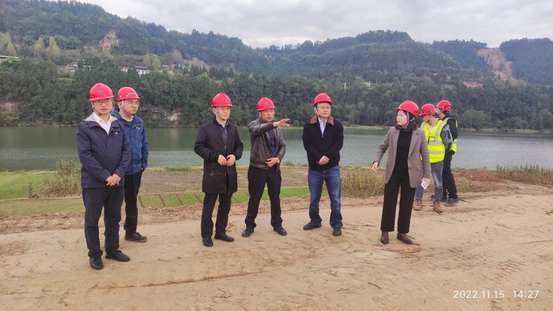 集團(tuán)領(lǐng)導(dǎo)吳軍赴建設(shè)公司亭子口灌區(qū)一期工程總承包Ⅰ標(biāo)施工項(xiàng)目部調(diào)研檢查工作
