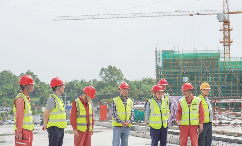 茍仕聰一行到虎渡溪航電工程項目檢查指導(dǎo)工作