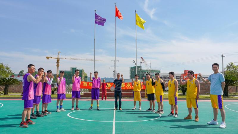 二分公司舉行慶祝“五一”勞動節(jié)男子籃球友誼賽