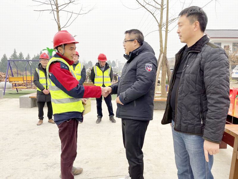 公司開(kāi)展2023年春節(jié)走訪慰問(wèn)離退休老干部及困難職工活動(dòng)